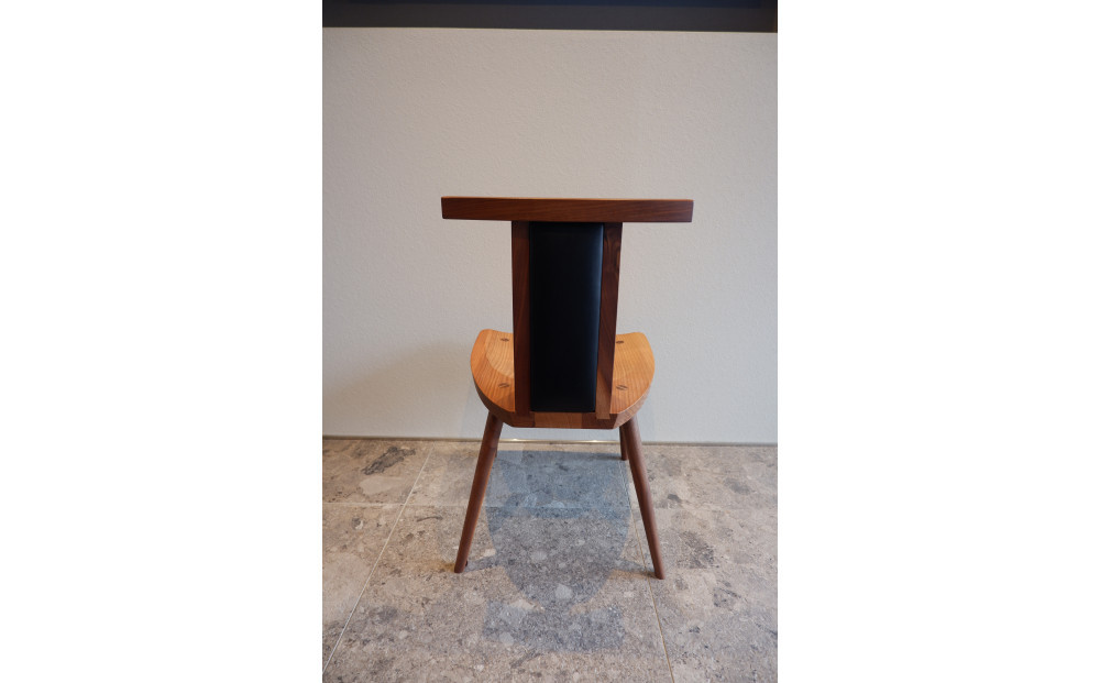 ダイニングチェア（本革ブラック）