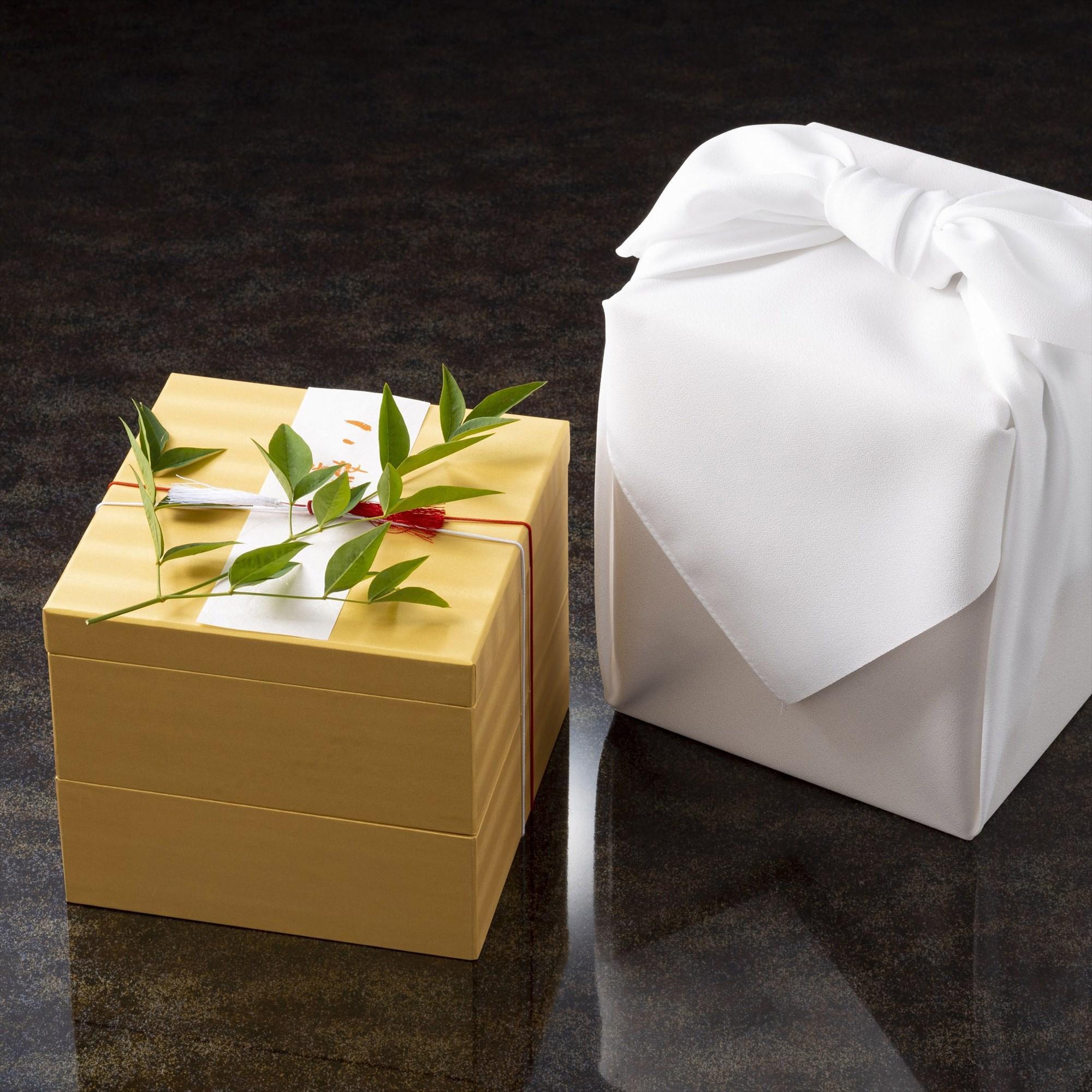 香川讃岐の地で79年の歴史。料亭二蝶のおせち料理「祝」三段 4～5人前