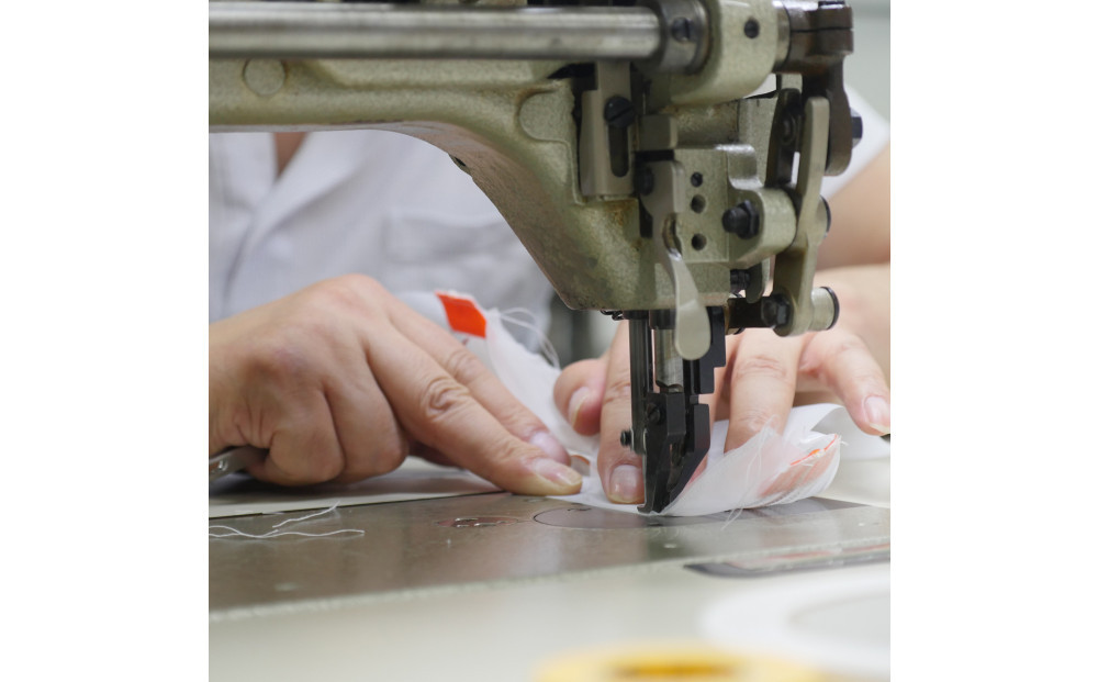 香川県産 プリーツ ポシェット・ヘリンボーン［ イエロー １点］軽やかで上品な透け感のあるサコッシュ