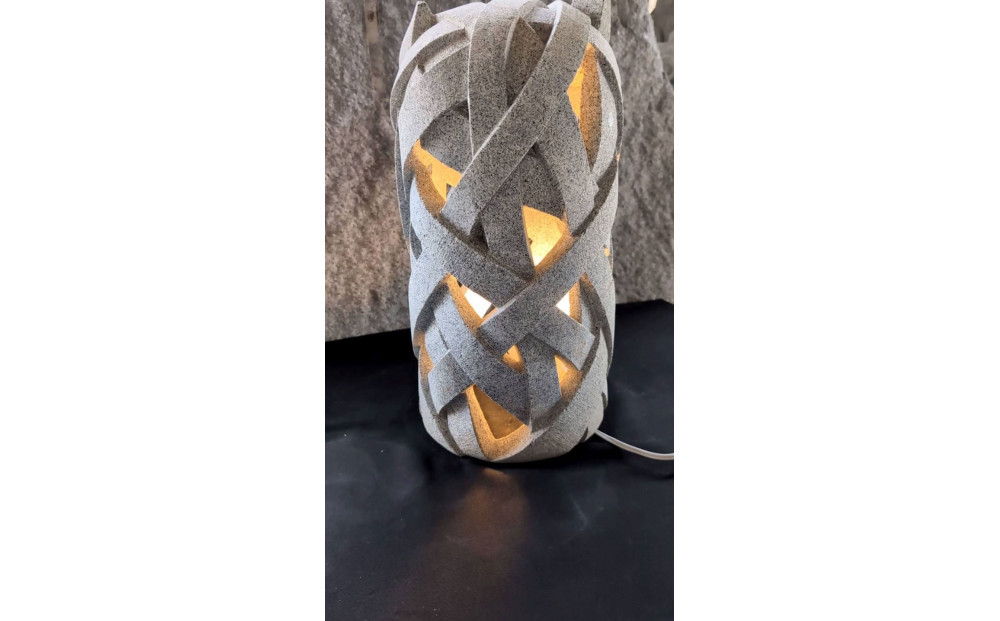 庵治石「石あかり」あじろ