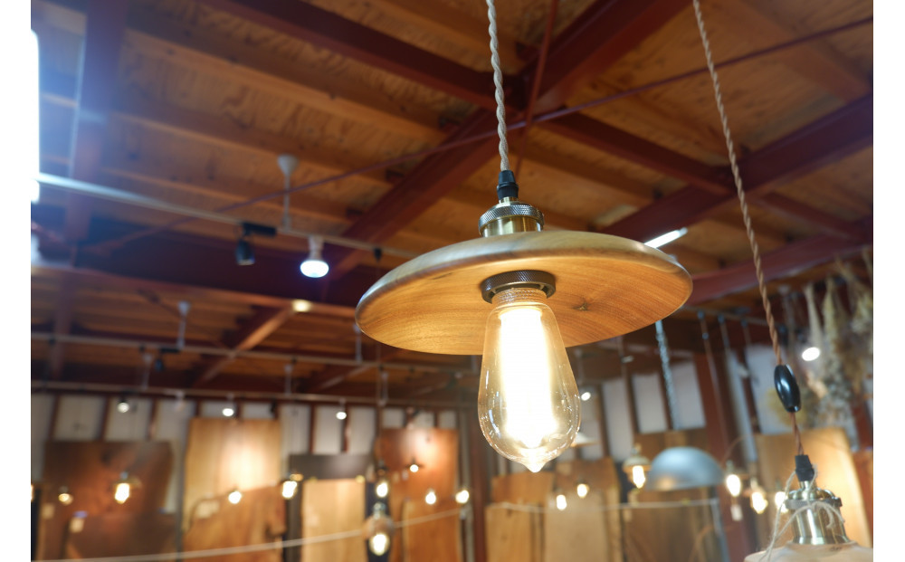 ペンダントライト（胡桃）