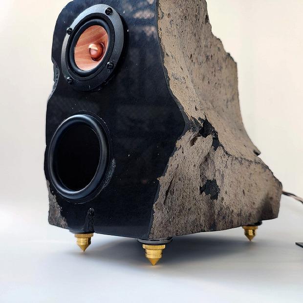 サヌカイト原石スピーカーPN114