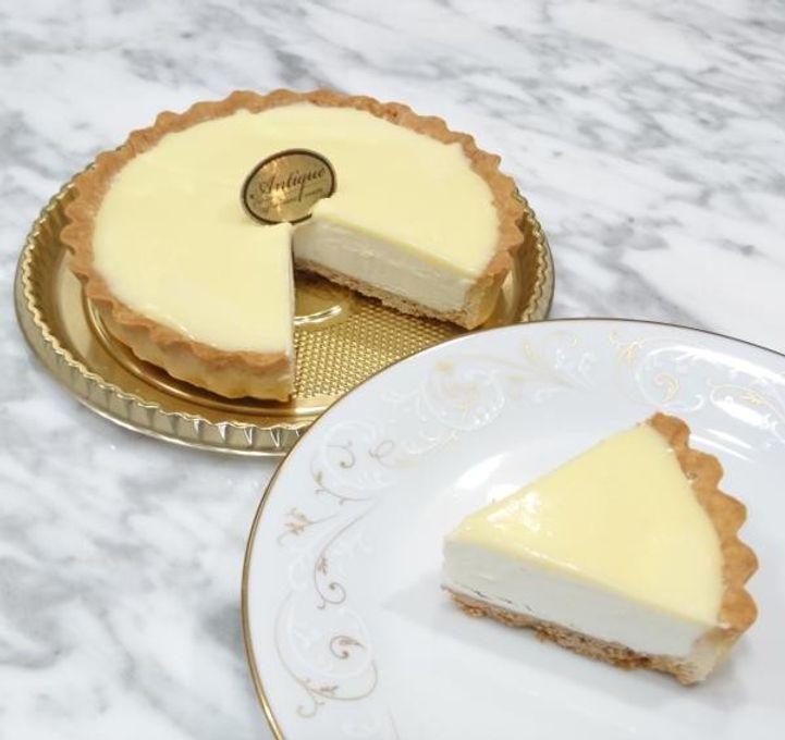 【サイズ　4号】ホワイトチョコミルクアイスタルト（ホワイトチョコアイスケーキ) 4号