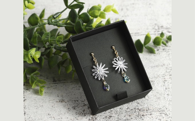 和の伝承 水引イヤリング・銀（スワロフスキー付）お祝い 