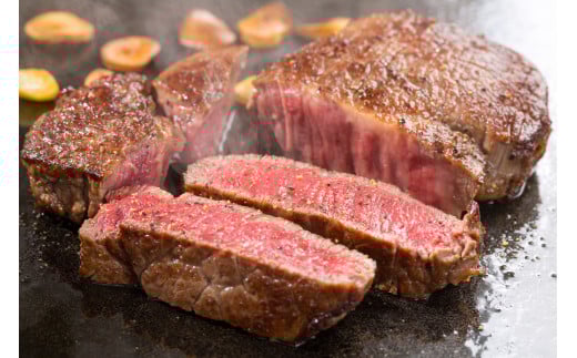 プレミアム黒毛和牛【オリーブ牛】ヒレ1本（半頭分相当）