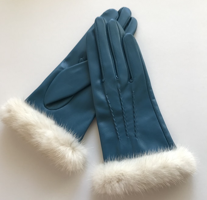 手袋職人が作るあなただけのオーダー革手袋（ファー付き）