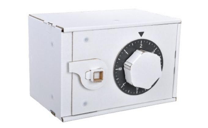 ダンボール工作　ダイヤル式金庫　スロットマシーン