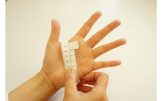 手袋職人が作るあなただけのオーダー革手袋（ファー付き）