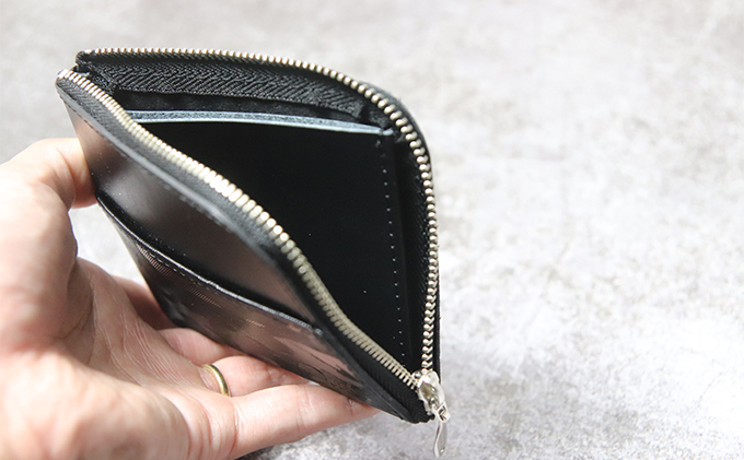 型押しカモフラレザーのL字ミニウォレット