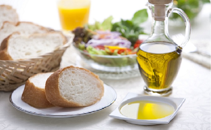 【 小豆島 】オリーヴの森 EXTRAVIRGIN OLIVEOIL 10本セット オリーブオイル 油 オリーブ油 食用油 調味料 オイル オリーブ たっぷり ヘルシー 健康 香川 香川県 土庄 土庄町