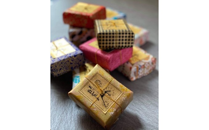 【 小豆島 】 黒ごま 塩オリーブ 石鹸 【 ハチミツ 配合 】1個 オリーブ オイル 塩 黒胡麻 黒ゴマ 石けん 蜂蜜 はちみつ リラックス 香川 香川県 土庄 土庄町