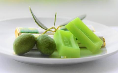 【 小豆島 】小豆島生まれのオリーブチョコレート 42個入×3箱 【配送不可：北海道・沖縄】 オリーブ チョコレート お菓子 おやつ 軽食 香川 香川県 土庄 土庄町