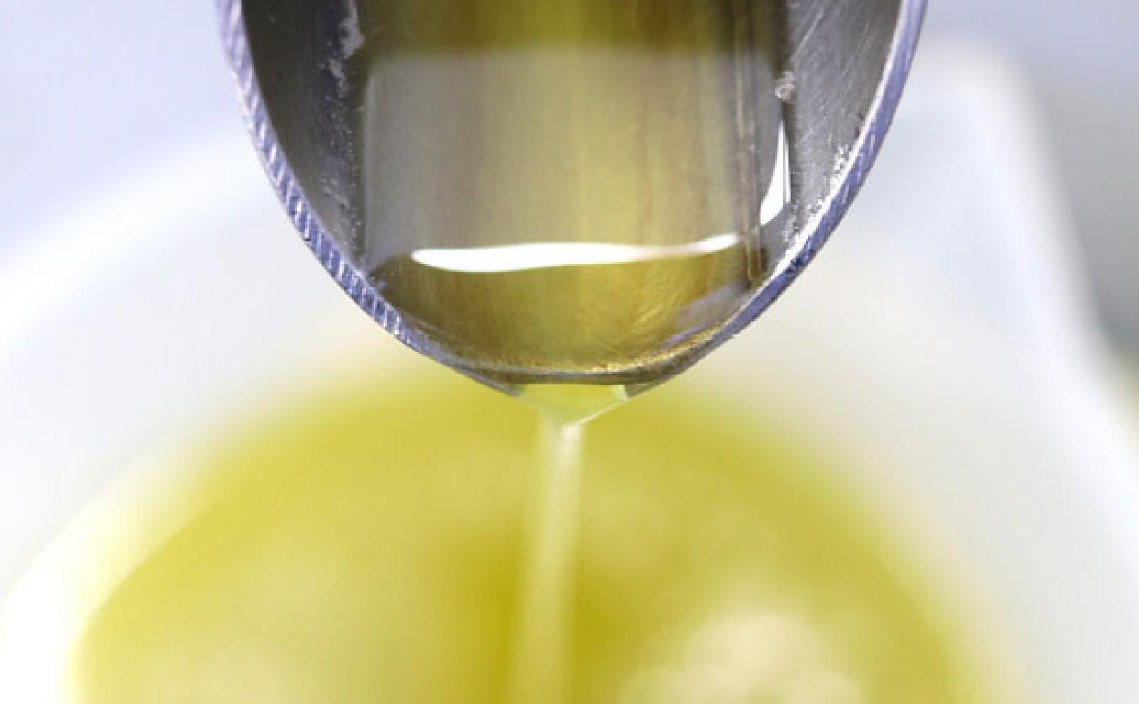 井上誠耕園【季節限定】今季搾りたて小豆島産エキストラヴァージンオリーブオイル 20ml【化粧用】と美顔ジェル50mlセット