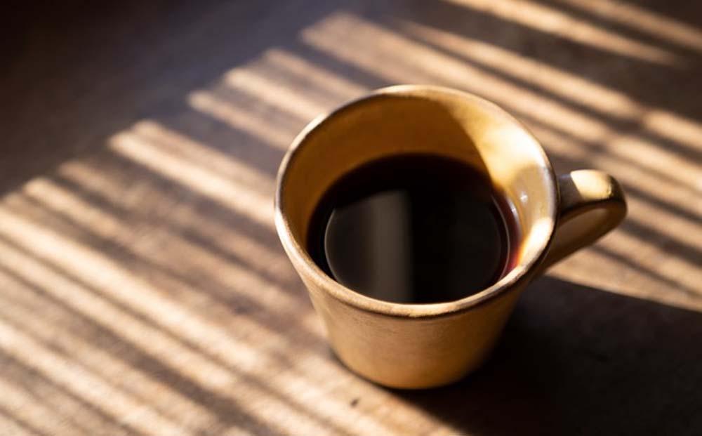 【カフェインレス珈琲　まどろみとおっぱい（豆）3パック】デカフェブレンド。しっかりとコクがあり、黒糖のような甘い飲み心地。