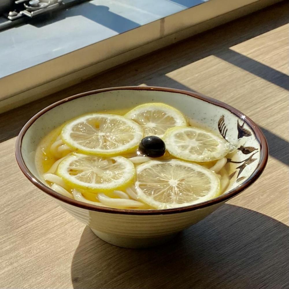 ジャンボフェリーで小豆島へGO！乗船券5,000円分＆小豆島酒造のお食事券5,500円分