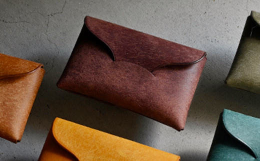 封筒のような プエブロレザーの名刺も入るシームレスカードケース 【タバコ（赤茶系）】 F5J-1036