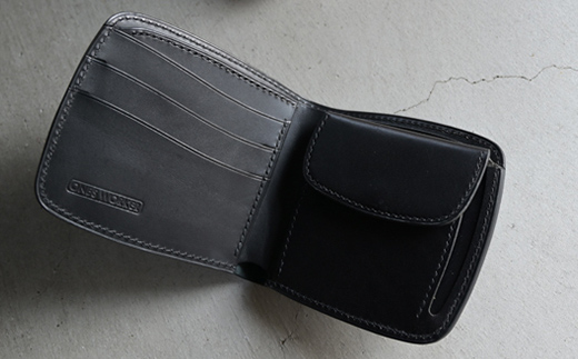 コードバン & ブッテーロ シェル型二つ折り財布 （ブラック） F5J-1058