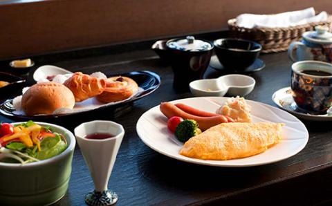 花壇 2名様ペア1泊2食付宿泊チケット（富士見台和室） 宿泊券 宿泊券 旅行券 温泉 温泉宿 ホテル 旅館 温泉旅館 旅行 温泉旅行 ペア 旅行チケット チケット レジャー 四国 F5J-484