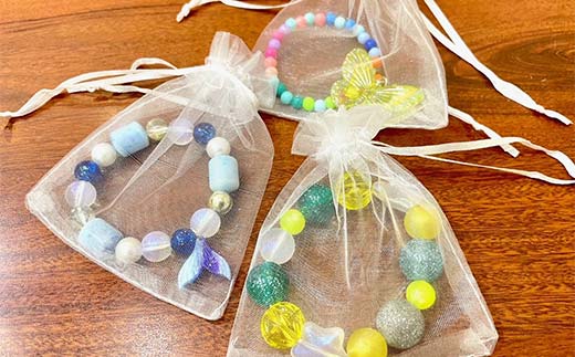 ビーズブレスレット作り体験 手作り ワークショップ 体験 簡単 アクセサリー ビーズ アクセサリー作り ブレスレット 思い出 自由研究 アレルギー対応 香川県 琴平町 F5J-804