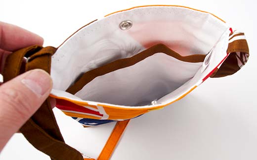 KONBAG ショルダーポーチ バッグ かばん 鞄 カバン 讃岐のり染 歌舞伎 かぶき カブキ 金毘羅大芝居 幟 のぼり 香川 琴平 F5J-807