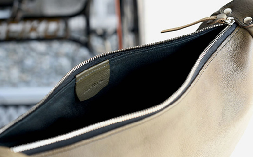 ミネルバボックス ボディーバッグ （グリージオ） F5J-1060