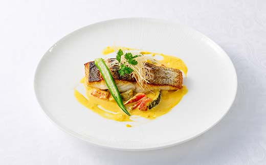 神椿 ランチフルコース【金椿】1名 お食事券 コース料理 ブランド肉 ギフト 四国 F5J-943