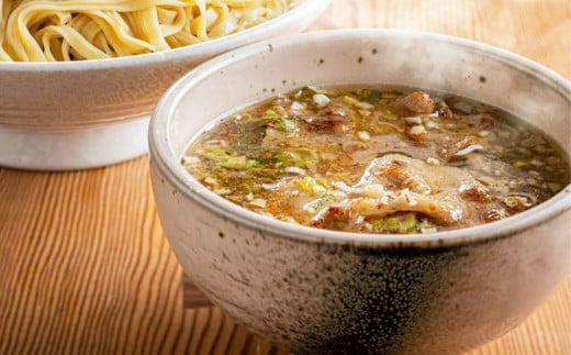 22_Ehime カタログギフト 1冊 選べる ハンバーグ キジ鍋 鯛 麺 餃子 ジャム ジュース おにぎり 大福 ビール バル タオル お中元 御歳暮 御祝 愛媛県（539）