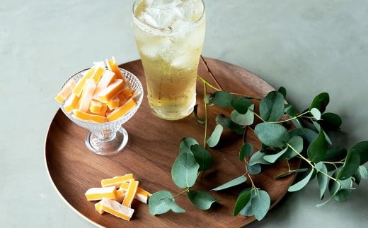 レッドチェダー入り不揃いチーズと鱈の白身サンド 70g×3袋 合計210g 乳製品 チーズ ナチュラルチーズ チェダーチーズ 不揃い おつまみ 【えひめの町（超）推し！（松前町）】（922）