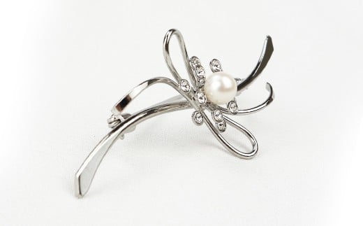 パール ブローチ ウェーブライン 8.0-8.5mm