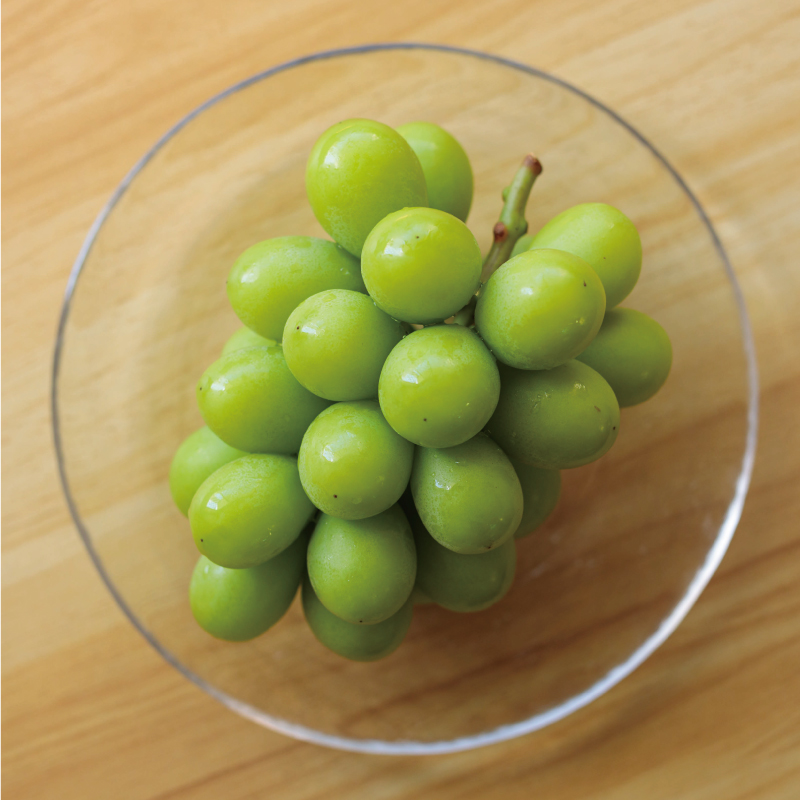 【2026年発送分先行予約】 秀品 シャインマスカット 約2kg ( 4 ~ 6房 ) ぶどう 葡萄 マスカット フルーツ 果物 冷蔵 数量限定 おすすめ 愛媛県産 松山市 旬 高級 プレゼント