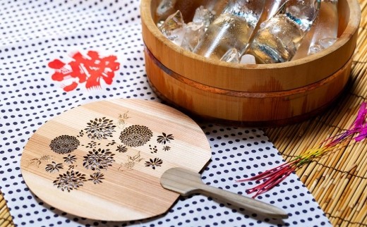 ＜金魚＞愛媛の杉を使った木の透かしうちわ