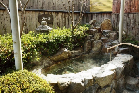 【道後温泉】道後舘 露天風呂付客室ペア宿泊券（1泊2日2食付）