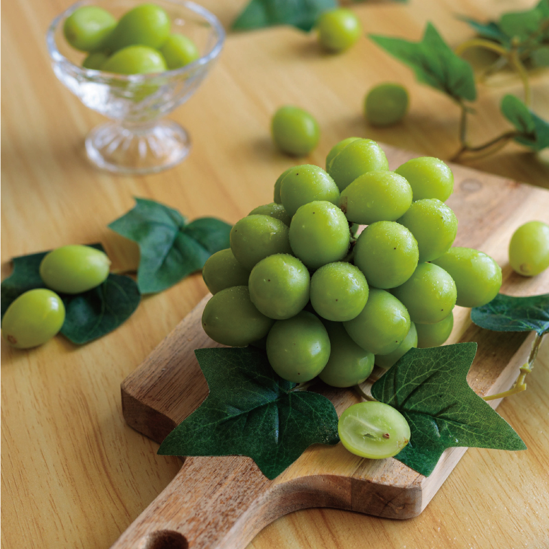 【2026年発送分先行予約】 秀品 シャインマスカット 約2kg ( 4 ~ 6房 ) ぶどう 葡萄 マスカット フルーツ 果物 冷蔵 数量限定 おすすめ 愛媛県産 松山市 旬 高級 プレゼント