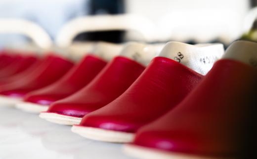 （キャメル）Reela ルームサボ スムースレザースリッパ 紳士F 本革 MEN キャメル 紳士F(26-27cm)