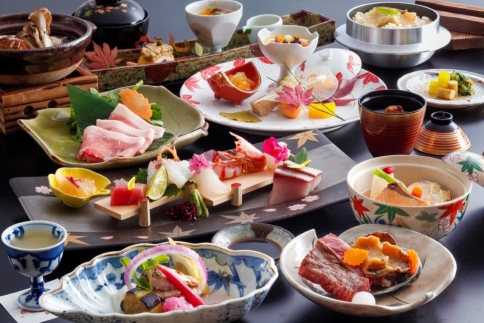 【道後温泉】道後舘 露天風呂付客室ペア宿泊券（1泊2日2食付）