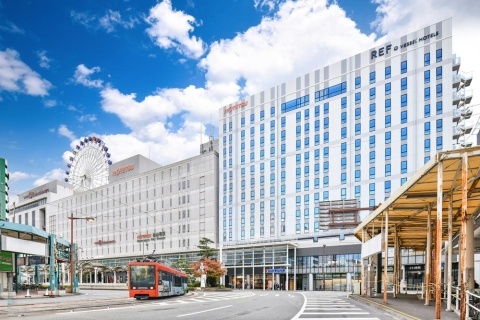 【レフ松山市駅 by ベッセルホテルズ】 プレミアムルーム宿泊券　大人1～4名様　朝食付