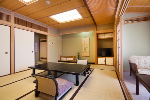 【道後温泉】ふなや 和室又は和洋室ペア宿泊券