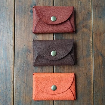 大三島イノシシ革やわらかカードケース(茶色) [VB01090]