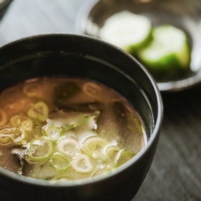 【のし付き】能島水軍ゆかり　2年熟成紅味噌プレミアムセット(赤巾着・化粧箱入り)【V003460N】