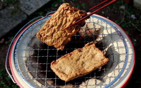 特上 手作り じゃこ天 計 20枚 10枚 × 2 パック 小林フーズ 手造り すり身 冷蔵 プレゼント ギフト 惣菜 練り物 練物 さつま揚げ 蒲鉾 かまぼこ フライ おでん 具 出汁 小分け 郷土料理 酒 おつまみ 肴 魚肉加工品 特産品 国産 愛媛 宇和島 C012-070002