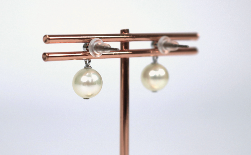本真珠 アコヤ 真珠 パール ピアス チタン スイングタイプ 8.0-8.5mm 宇和海真珠 アクセサリー ジュエリー 国産真珠 あこや真珠 ファッション フォーマル 冠婚葬祭 結婚式 卒業式 入学式 成人式 お祝い ギフト 贈り物 国産 愛媛 宇和島 特産品 A036-102011