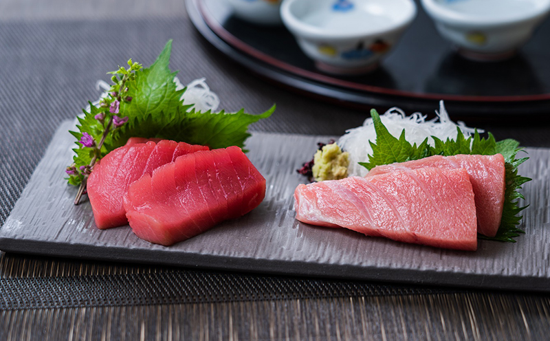 【2026年1月14日発送】本マグロ ブロック 1.8～2.5kg 媛まぐろ ダイニチ マグロ 赤身 中トロ 大トロ 部位 指定不可 マグロ 国産マグロ 養殖マグロ 養殖本マグロ クロマグロ 鮪 刺身 漬け ネギトロ アレンジ可 人気 海鮮 海の幸 魚 魚介 産地直送 数量限定 国産 愛媛 宇和島 D052-031002-260114