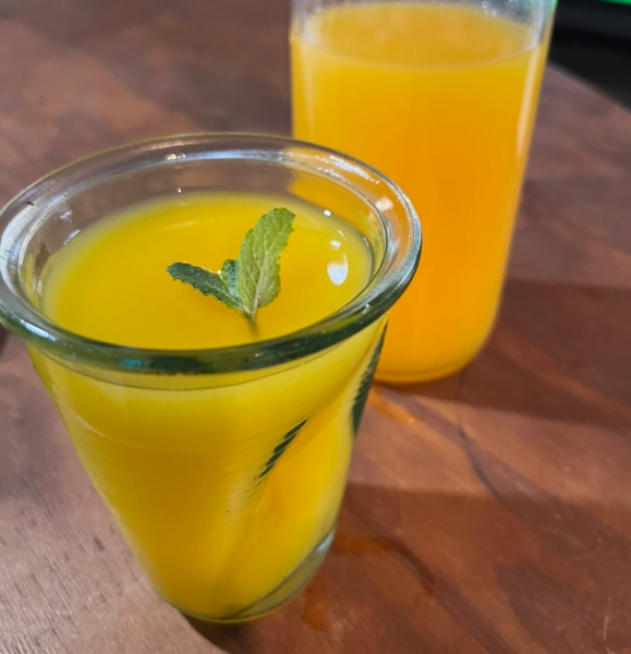 ジュース ギフト みかん 2本 愛果28号  農薬不使用 肥料不使用 みかんジュース 愛媛 果汁100％ 陽だまり娘 数量限定 柑橘 ストレート 伊予市｜B240