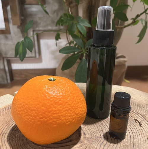 伊予柑  アロマセット エッセンシャルオイル 5ml いよかん アロマオイル 精油 アロマウォーター 10ml オーガニック 100％天然植物精油 天然 旅 愛媛 オイル 癒し グッズ 香り 虫除け 国産 雑貨 自然 愛媛 伊予市 ｜ C128