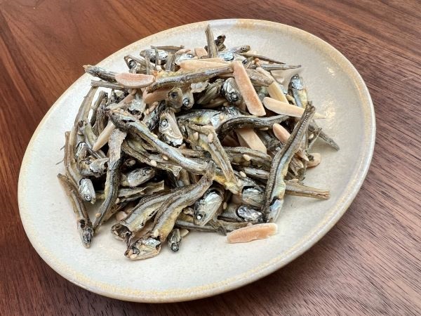 アーモンド小魚 450g×1袋 アーモンドフィッシュ アーモンドごまいりこ カルシウム 給食 オカベ 国産｜A28