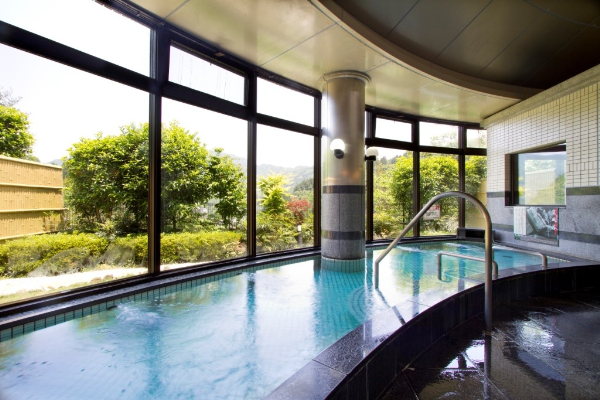 【花の森ホテル】ご宿泊やお食事に使える花の森ホテル利用券3000円｜B168