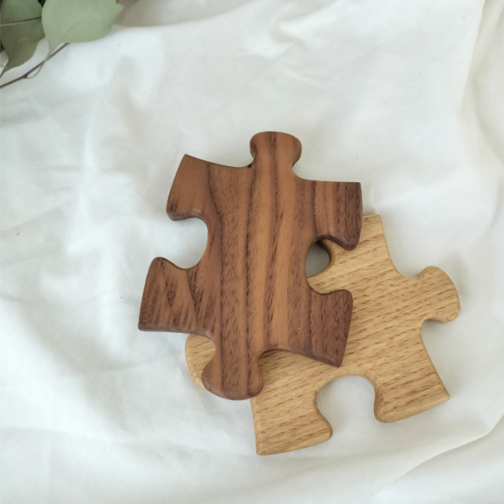 木製 インテリア ジグソーパズルコースター 木製 手作り 天然木 無垢材 キッチン おしゃれ 雑貨 ナチュラル シンプル 北欧 モダン リビング プレゼント 結婚祝｜B281
