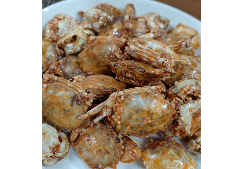 玉子ガニ 130g×5袋 カニ 蟹 カルシウム おつまみ おやつ カリカリ食感 珍味 海鮮 魚介類 海産物 オカベ 愛媛 伊予市｜B299