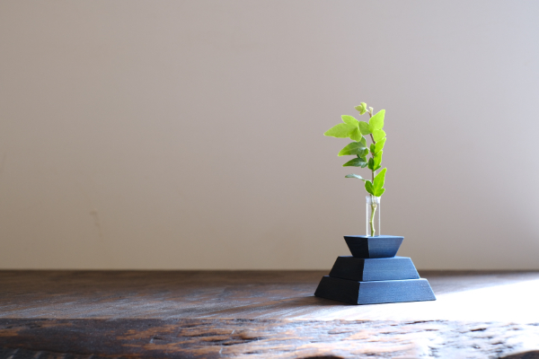 一輪挿し 木製 ひのき 藍染め インディゴ 工芸品 組み合わせ自由 家具屋アカトシロ ニッポンノシキ(R) アオ｜B53