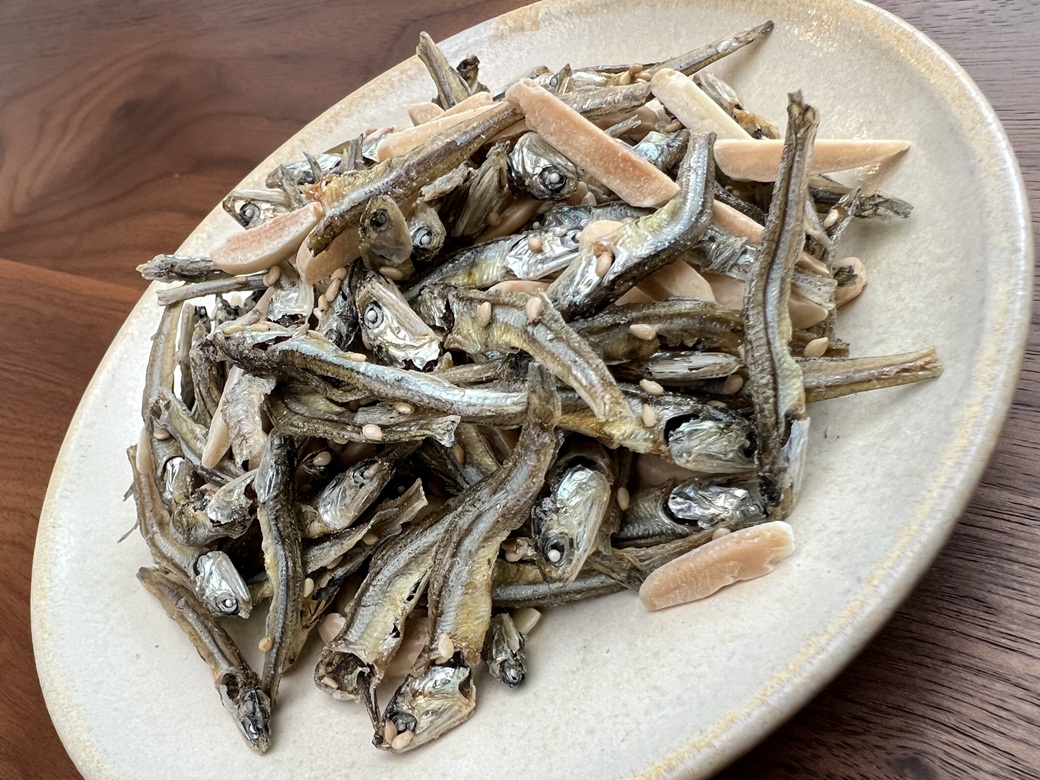アーモンド小魚 480g×1袋 アーモンドフィッシュ アーモンドごまいりこ カルシウム 給食 オカベ 伊予灘産 伊予市 愛媛｜A108